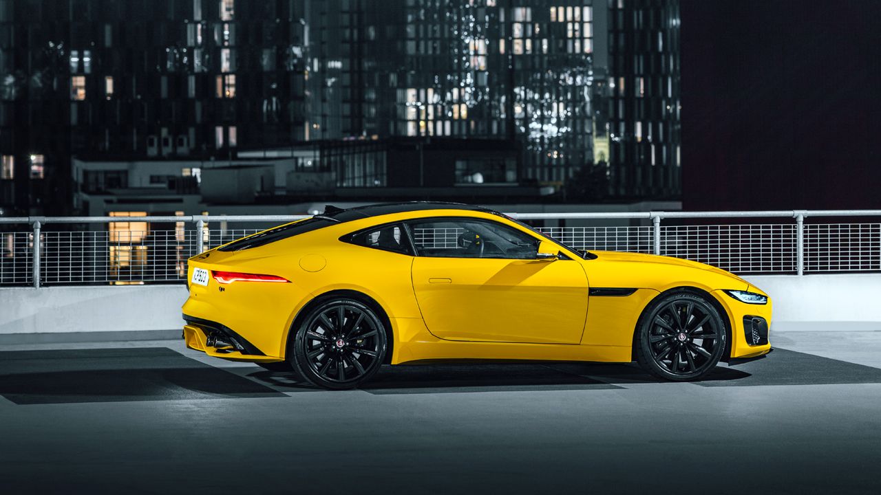 Jaguar F TYPE Yellow