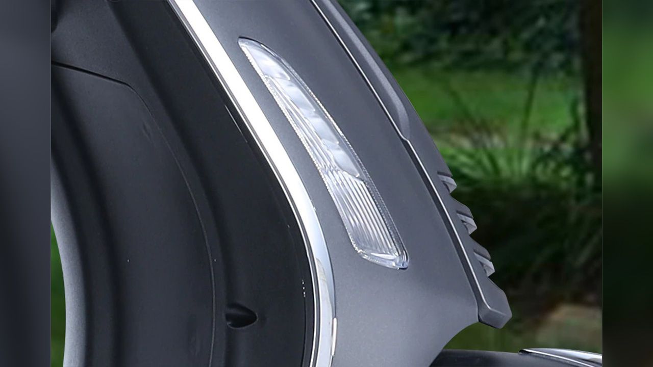 PURE EV EPluto 7G Front Indicator View1