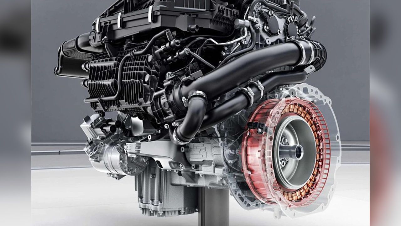 Mercedes Benz AMG E63 Engine