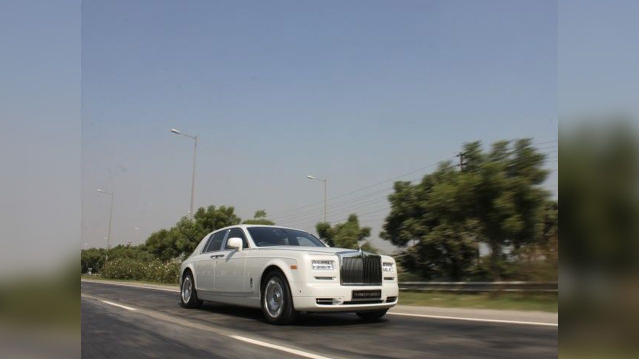 Rolls Royce Phantom VIII 5