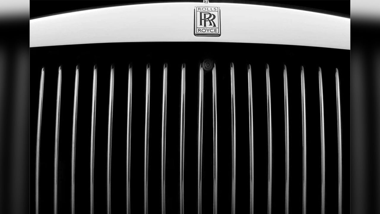 Rolls Royce Phantom VIII Bumper