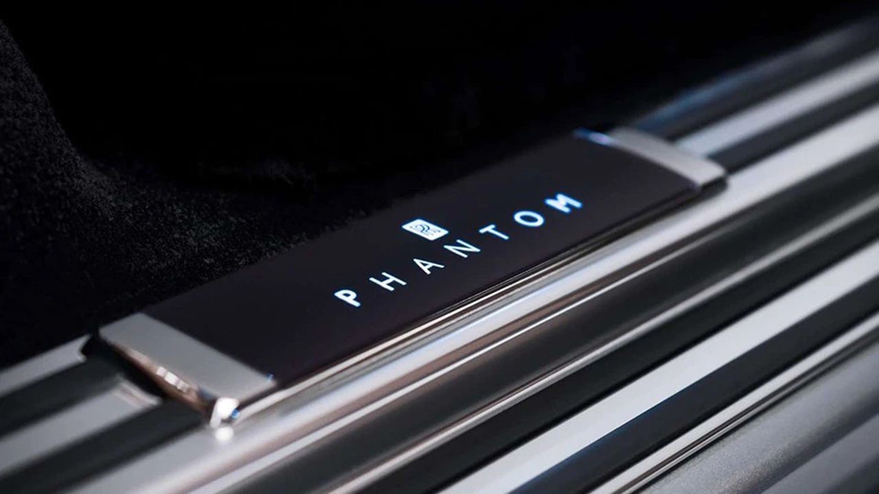 Rolls Royce Phantom VIII Door Scuff Plate