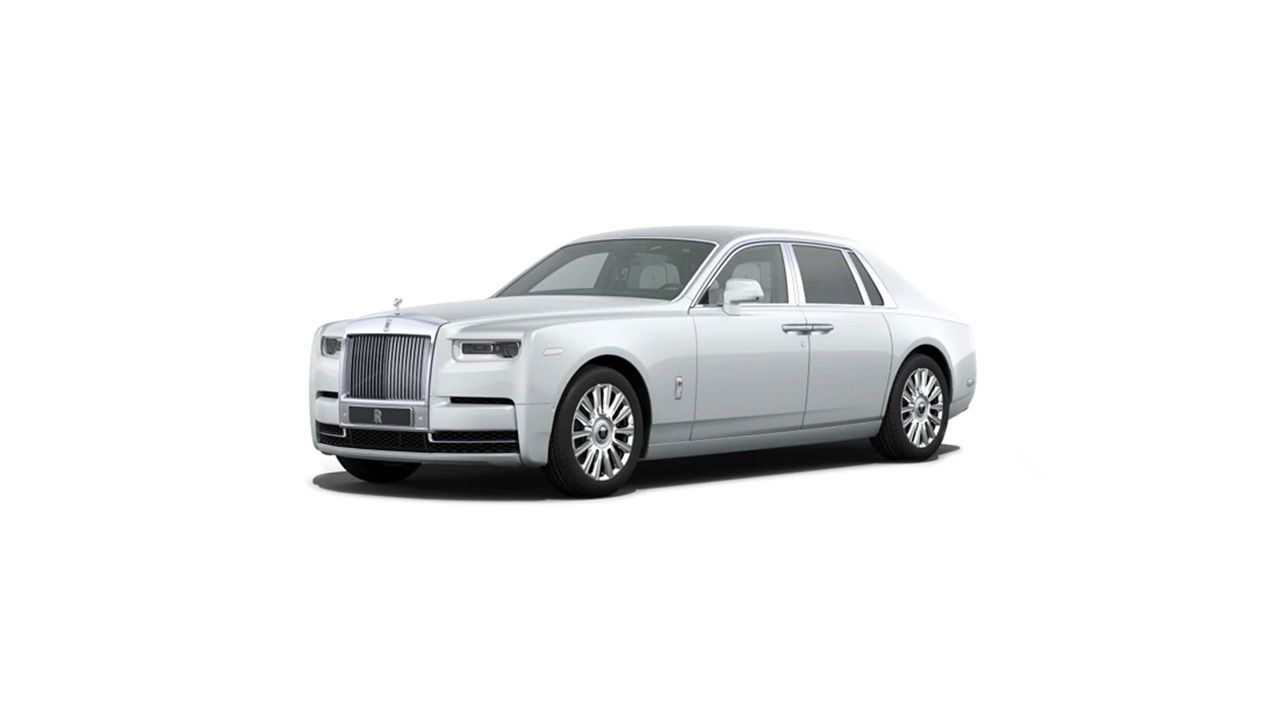 Rolls Royce Phantom VIII English White