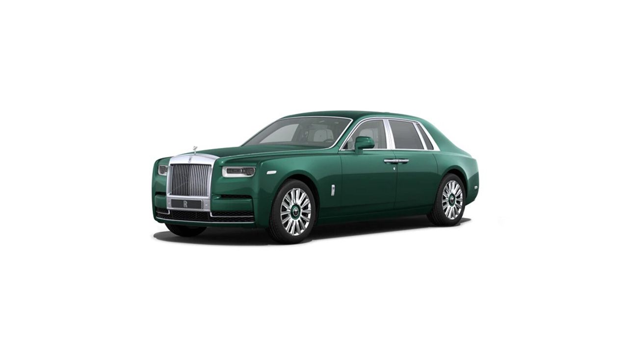 Rolls Royce Phantom VIII Imperial Jade