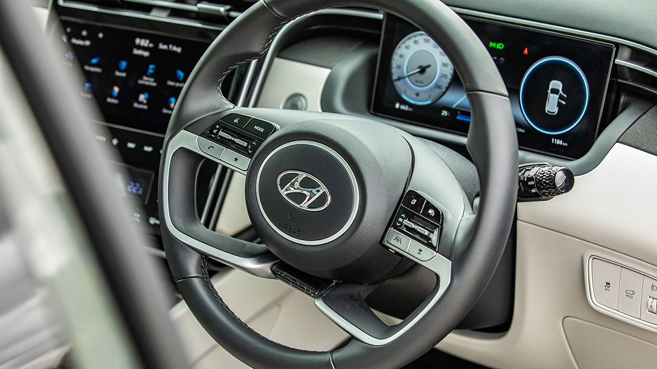 2022 Hyundai Tucson steering wheel