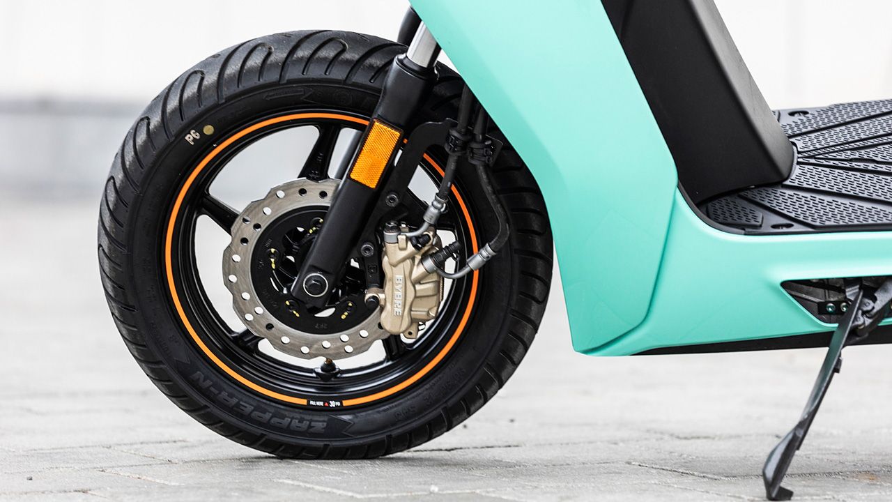 Ather 450X Gen 3 Front Alloy Wheel1