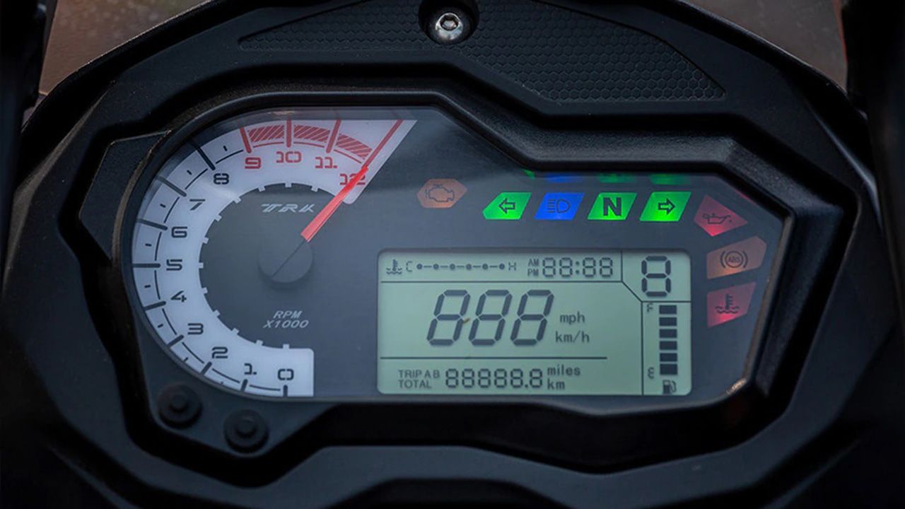 Benelli TRK 502 Speedometer