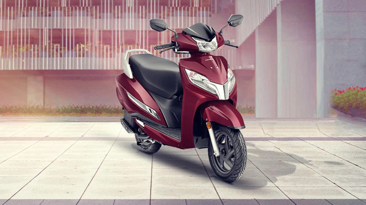 Honda Activa 125 Front Right View