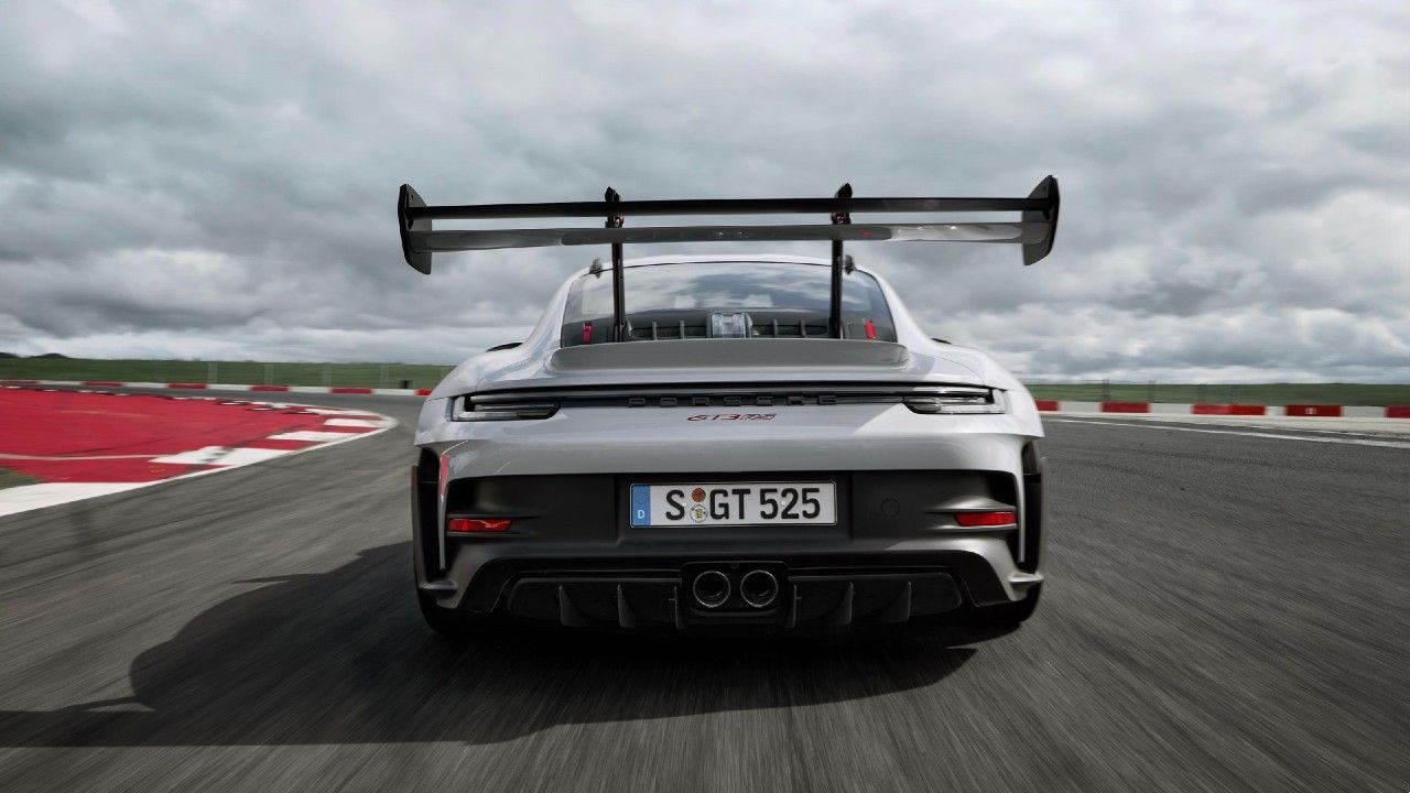 New Porsche 911 GT3 RS is a racecar for the road! - autoX
