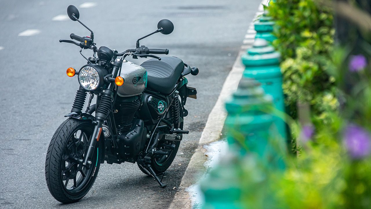 Royal Enfield Hunter 350 (2022 - on) review - fun and modern