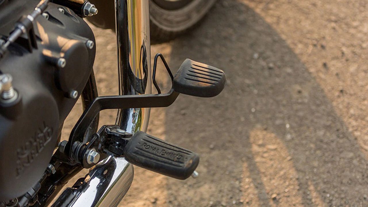 Royal Enfield Meteor 350 Gear Lever View