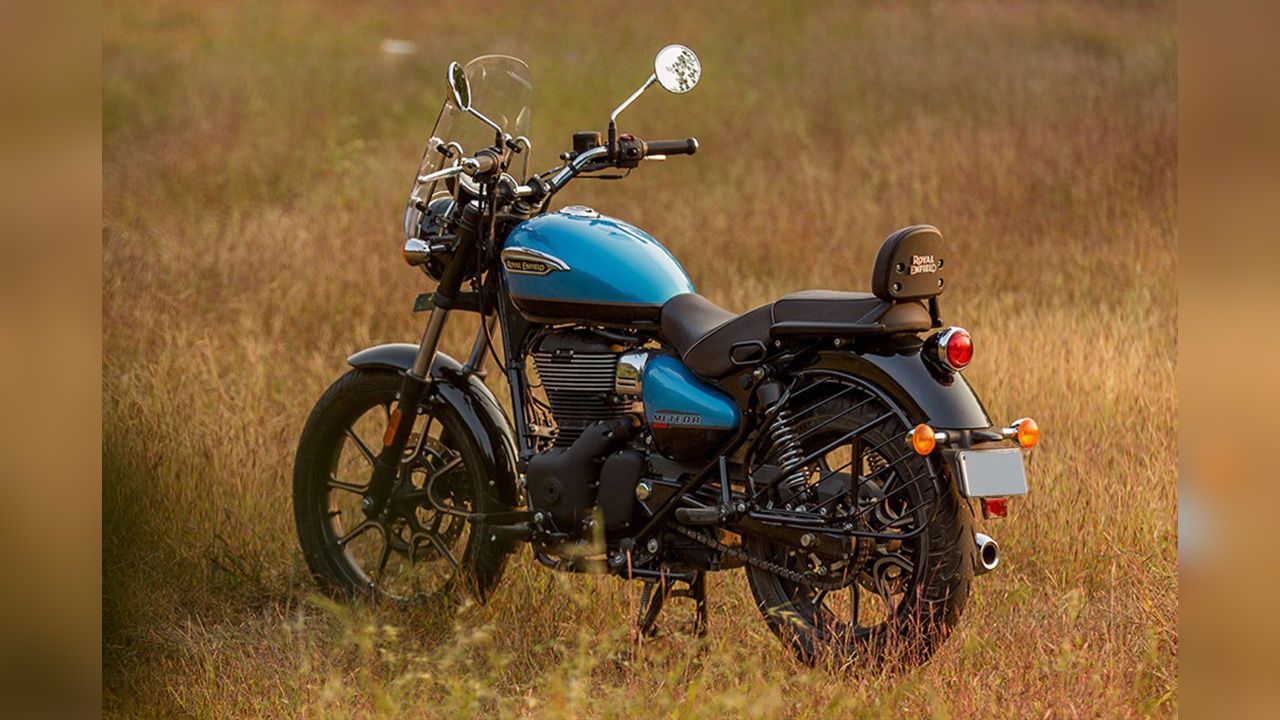 Royal Enfield Meteor 350 Rear Left View