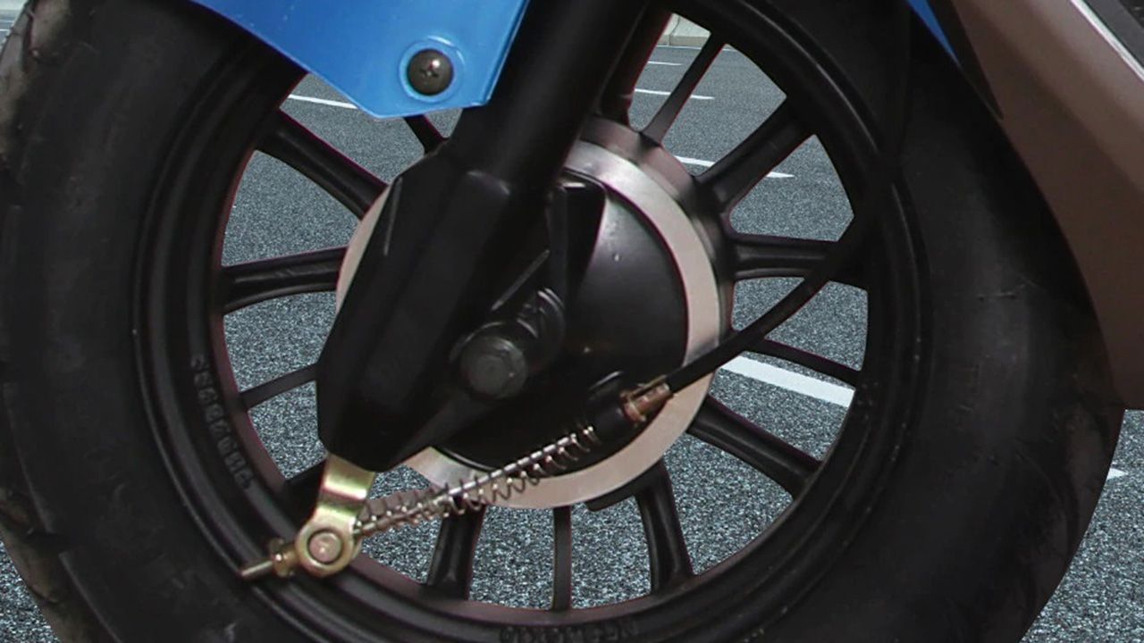 Ampere REO Front Brake View
