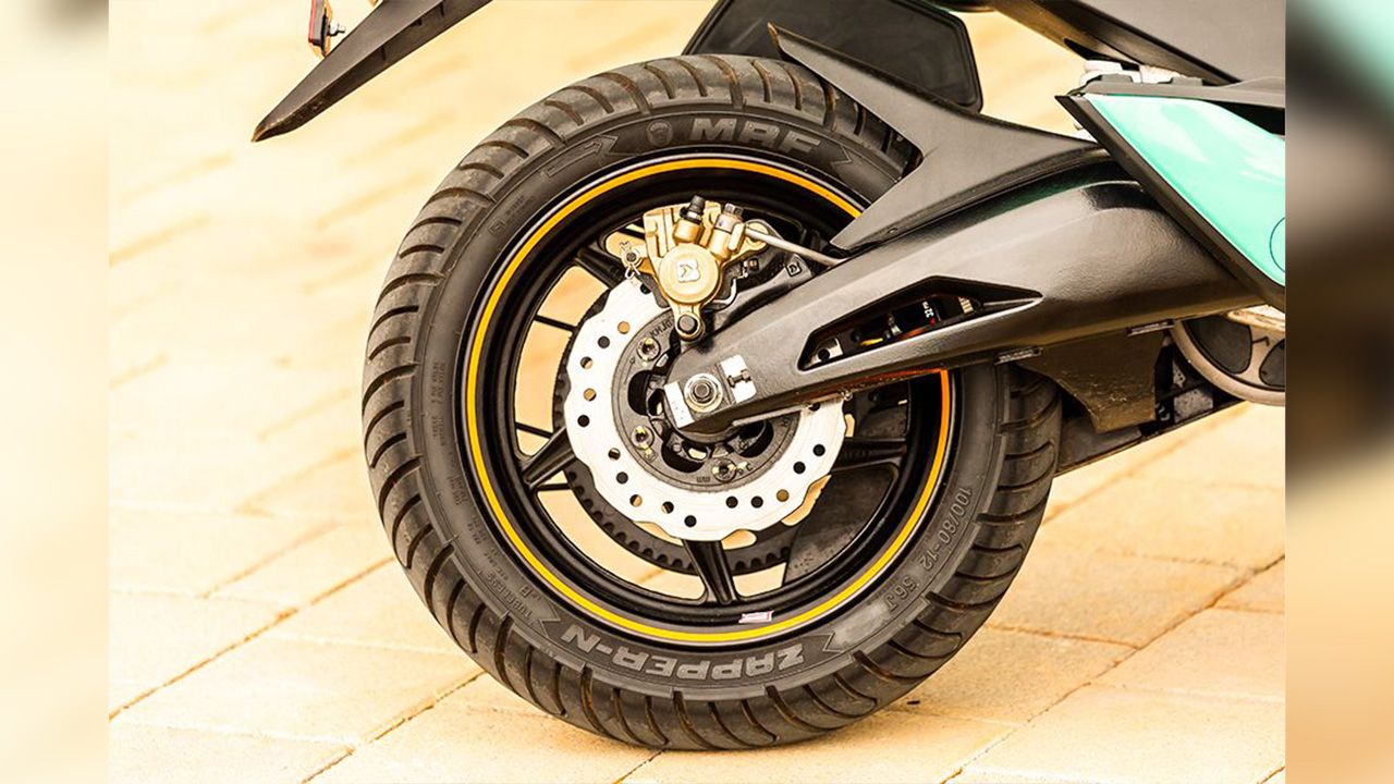 Ather 450X Rear Tyre View