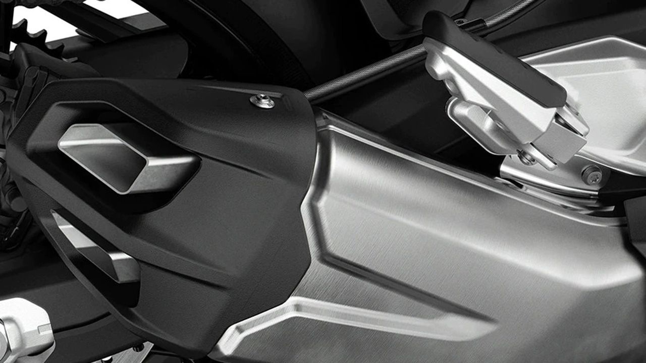 BMW F900R Exhaust View