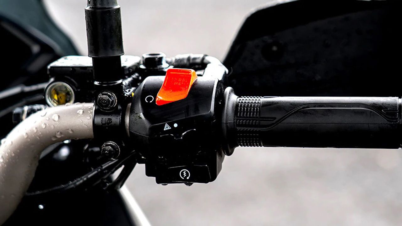Honda CB200X Self Starter Button