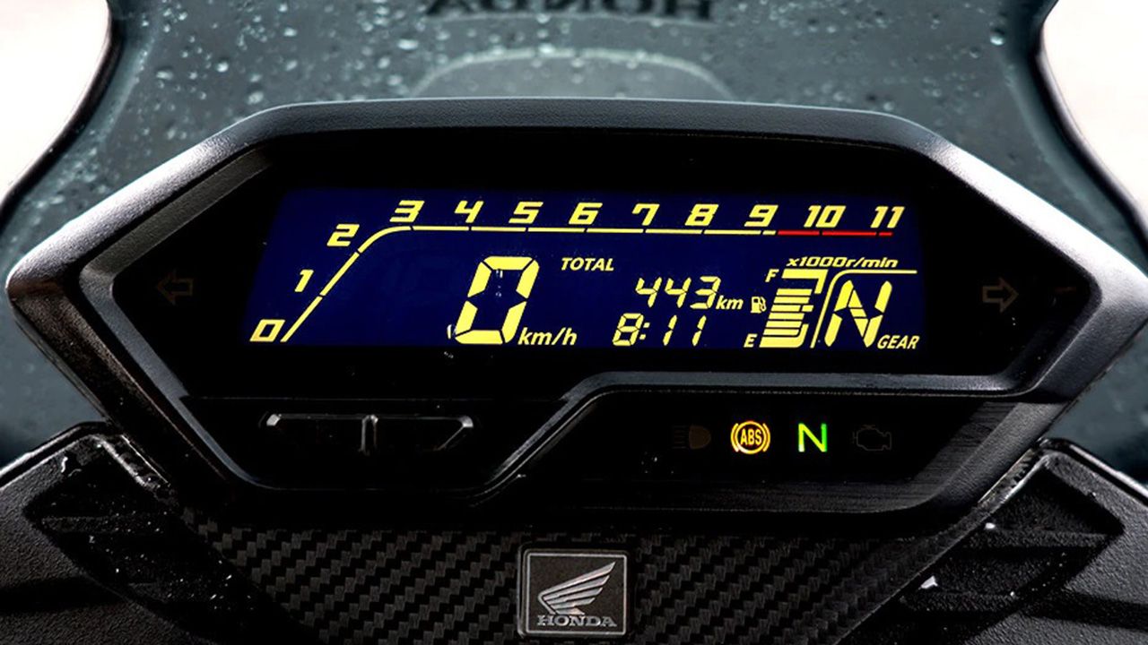Honda CB200X Speedometer