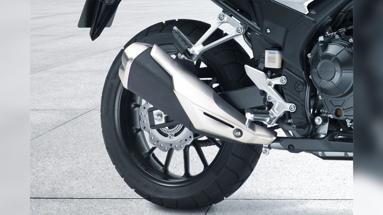 Honda CB500X Rear Tyre View