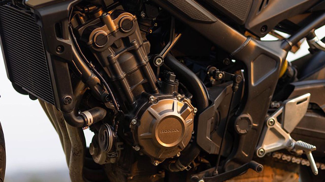 Honda CB650R Engine