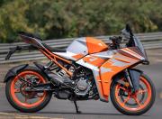 KTM RC 200 Right Side View