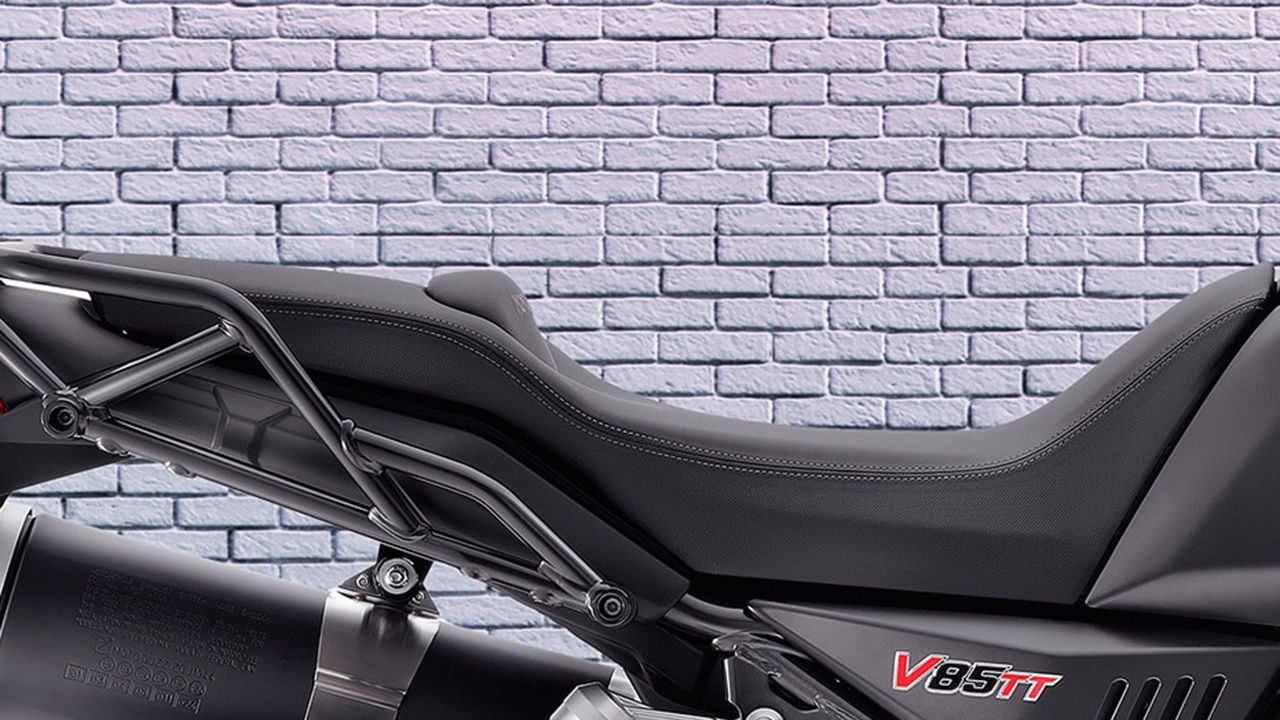 Moto Guzzi V85 TT Seat