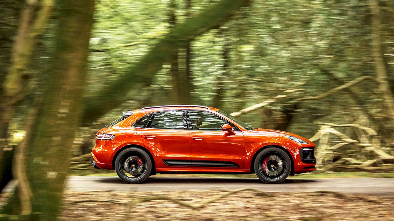 Driving a Porsche Macan GTS to Wales - autoX