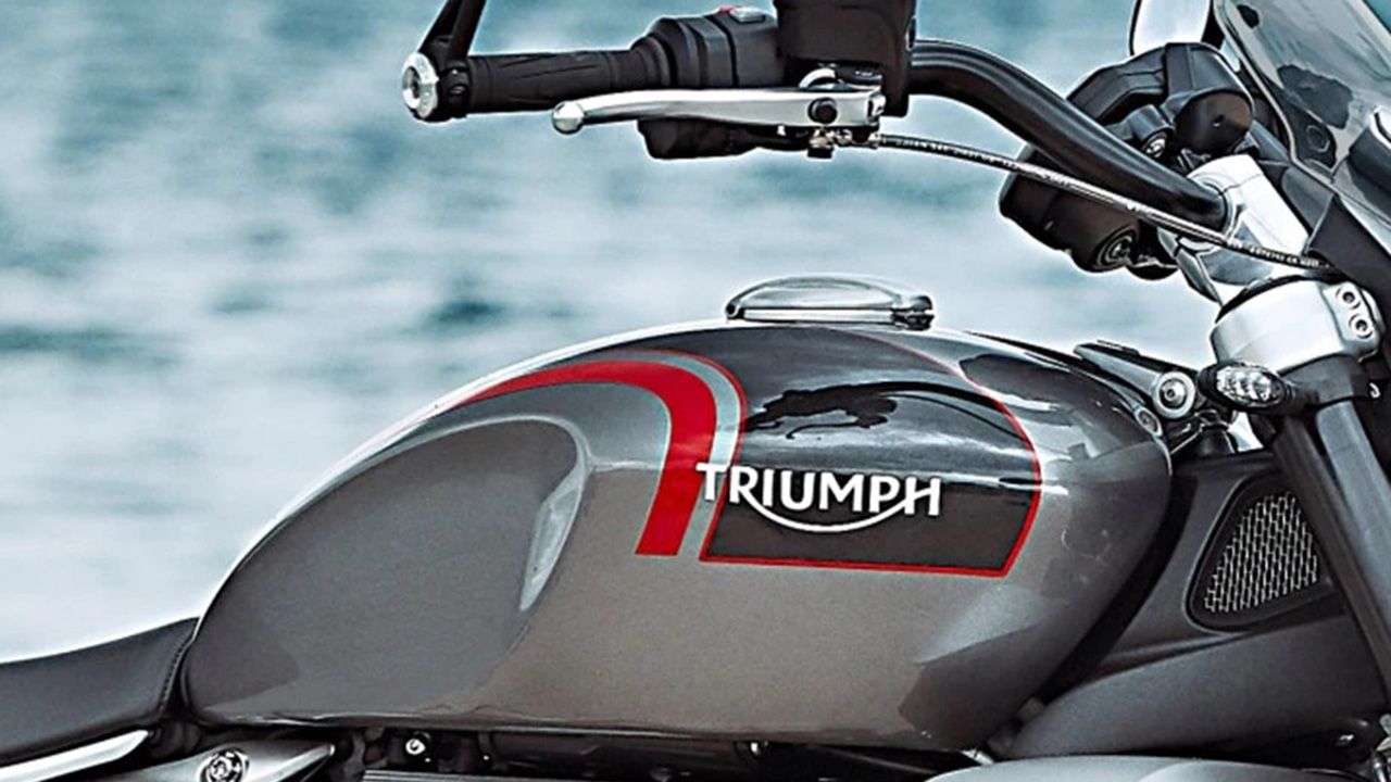 Triumph Rocket 3 Fuel Tank