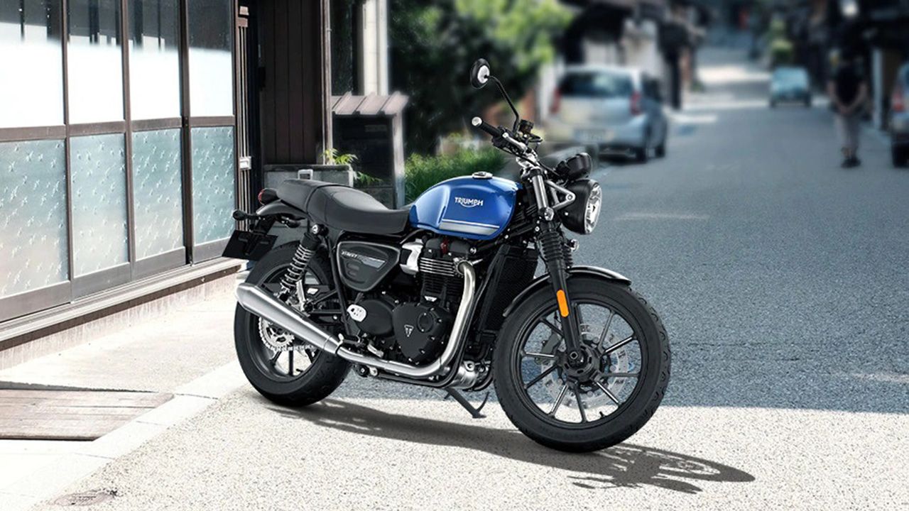 Triumph Street Twin Front Right View