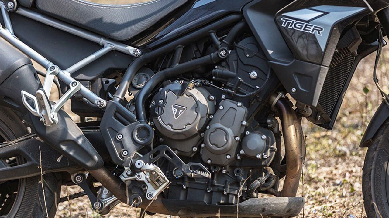 Triumph Tiger 900 Engine