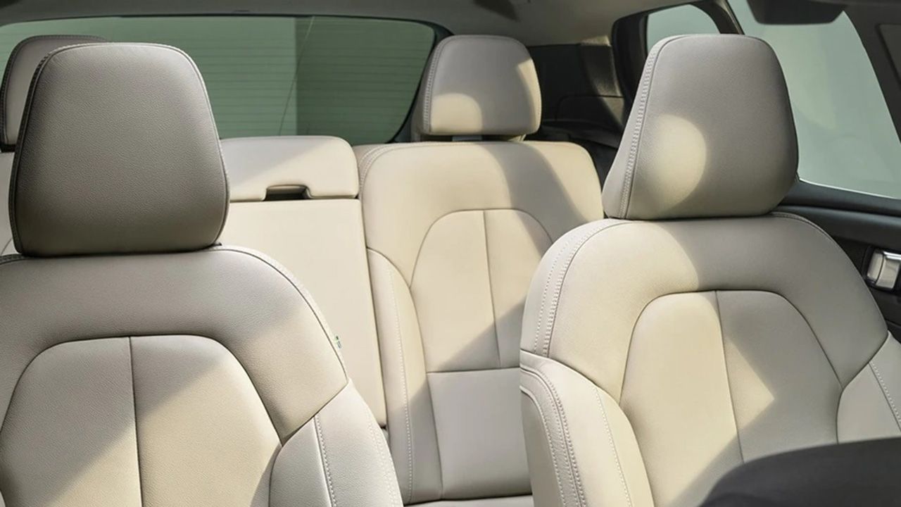 Volvo XC40 Interior Image