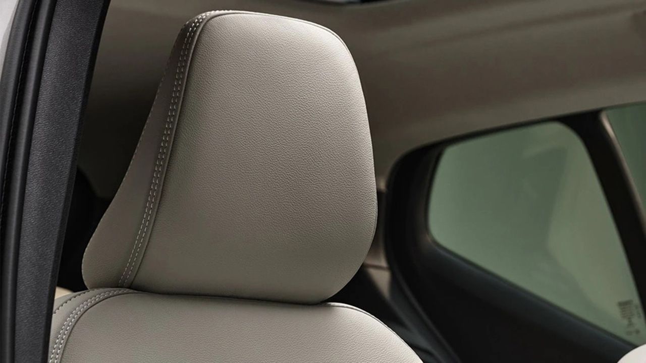 Volvo XC40 Seat Headrest