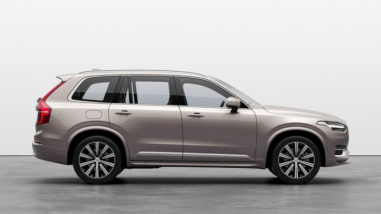 Volvo XC90 Side View