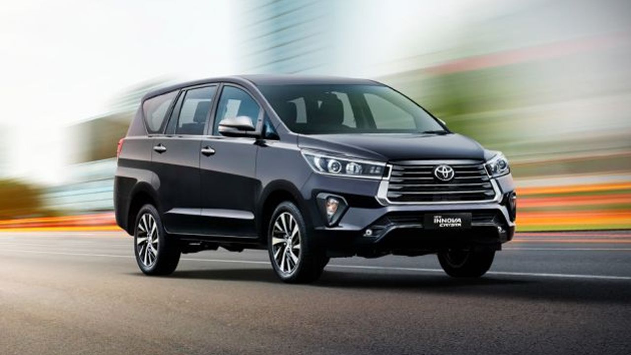 Toyota Innova Crysta Waiting Period Stretches Up to 30 Weeks in India