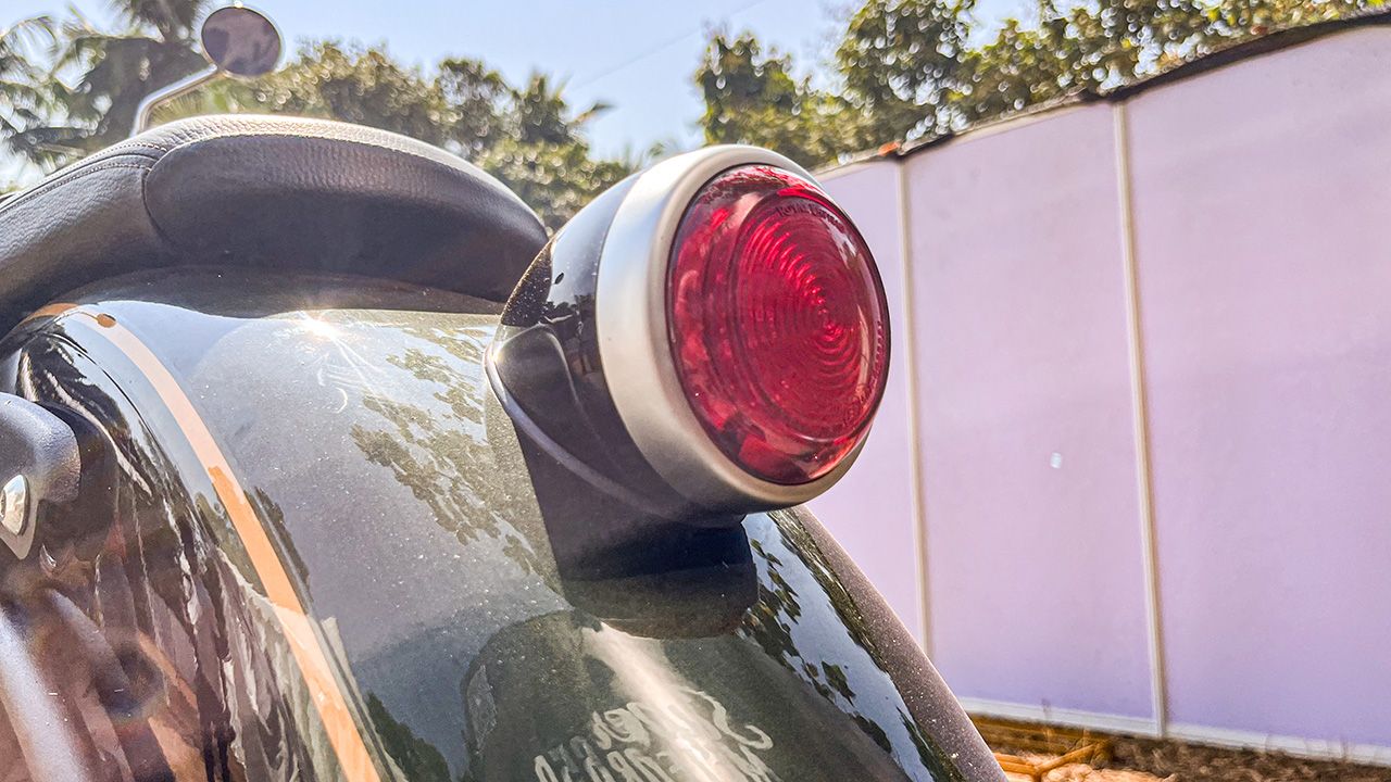Royal Enfield Super Meteor 650 Taillight