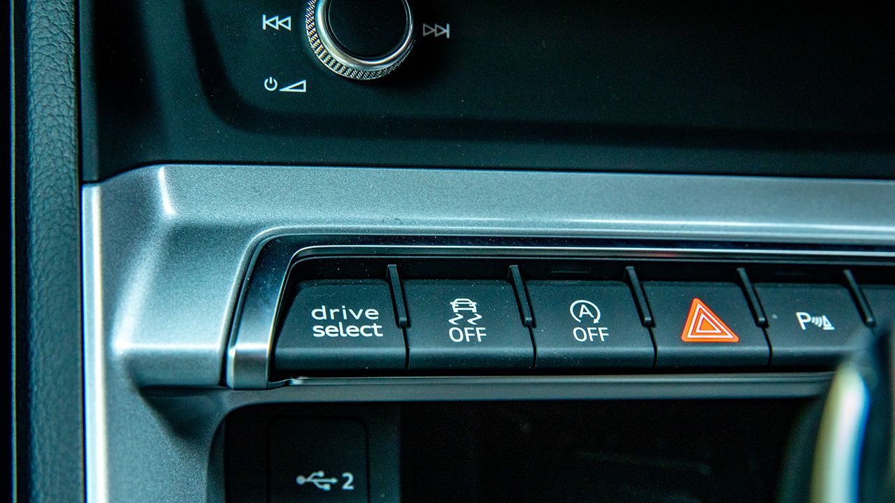 2022 Audi Q3 buttons