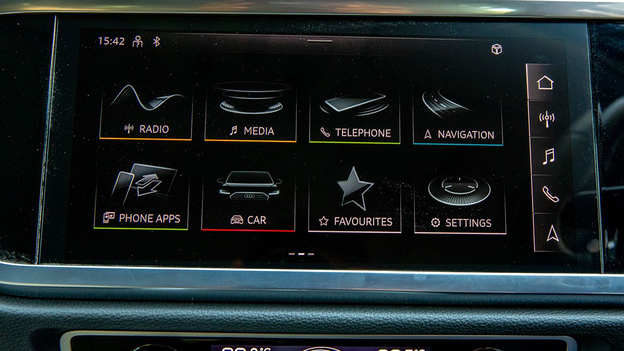 2022 Audi Q3 touchscreen