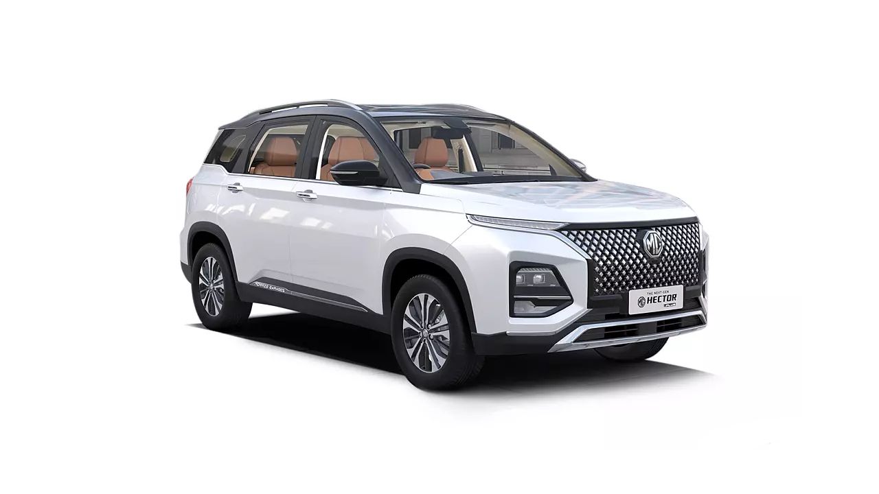 MG Hector Plus Candy White with Starry Black