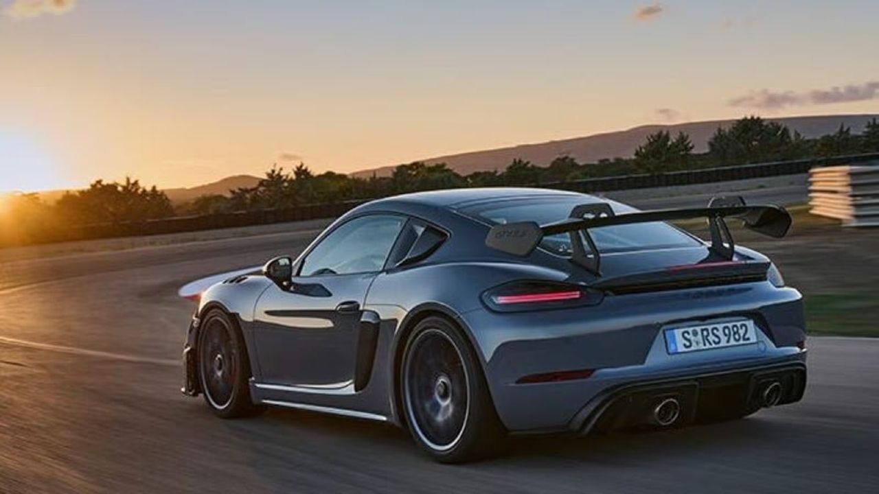 Porsche 718 Cayman GT4 RS India Debut Tomorrow; What to Expect - autoX