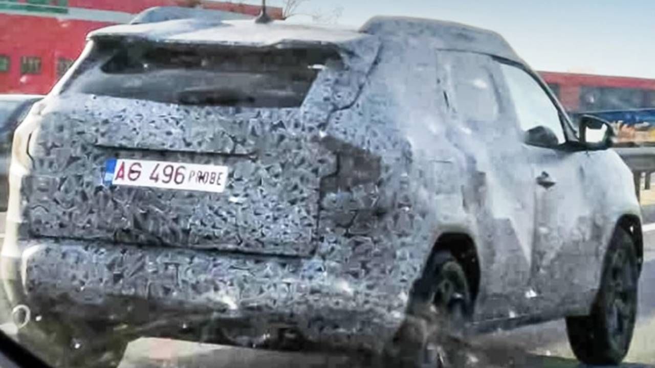 New Renault Duster Spy Image