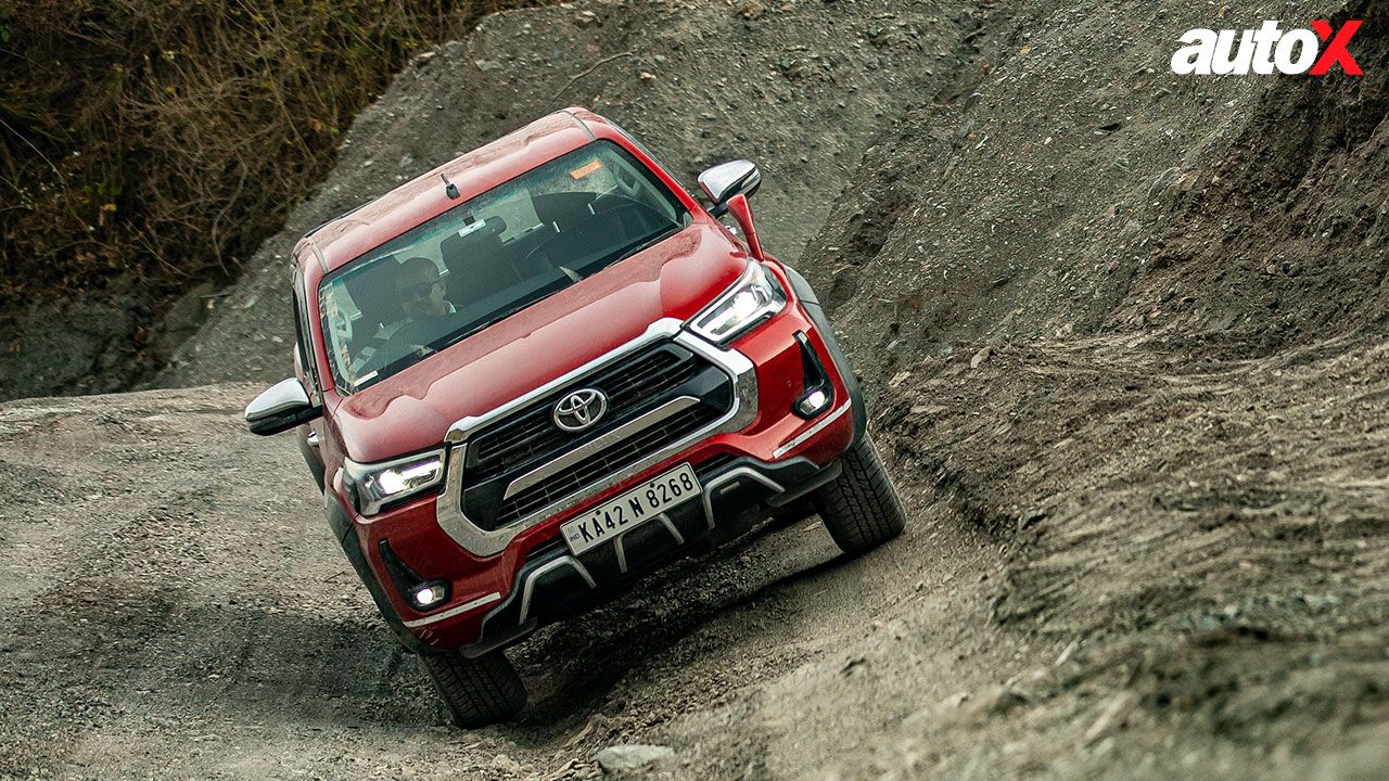 Toyota Hilux Attracts Discounts of up to Rs 8 Lakh in India