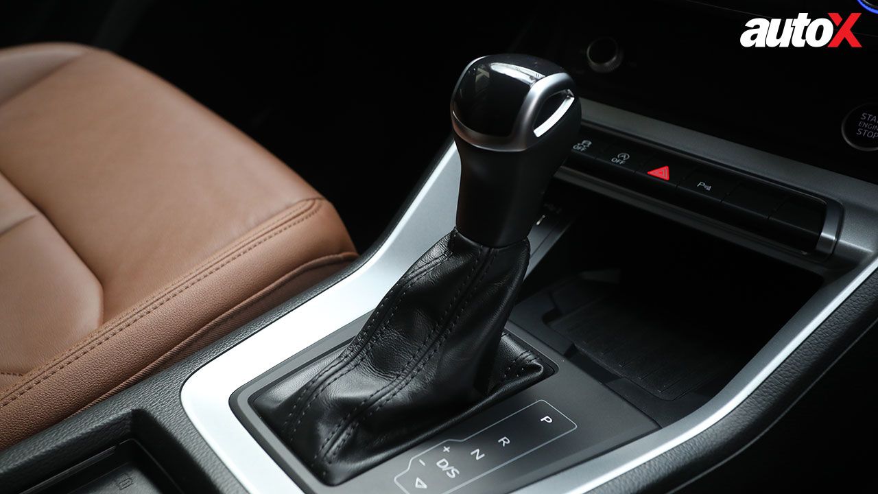 Audi Q3 Sportsback gear lever