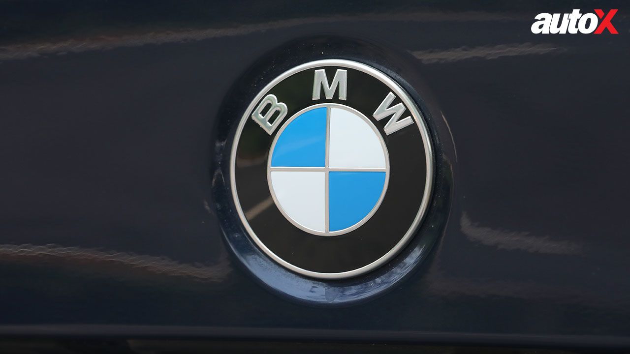 BMW M340i Logo