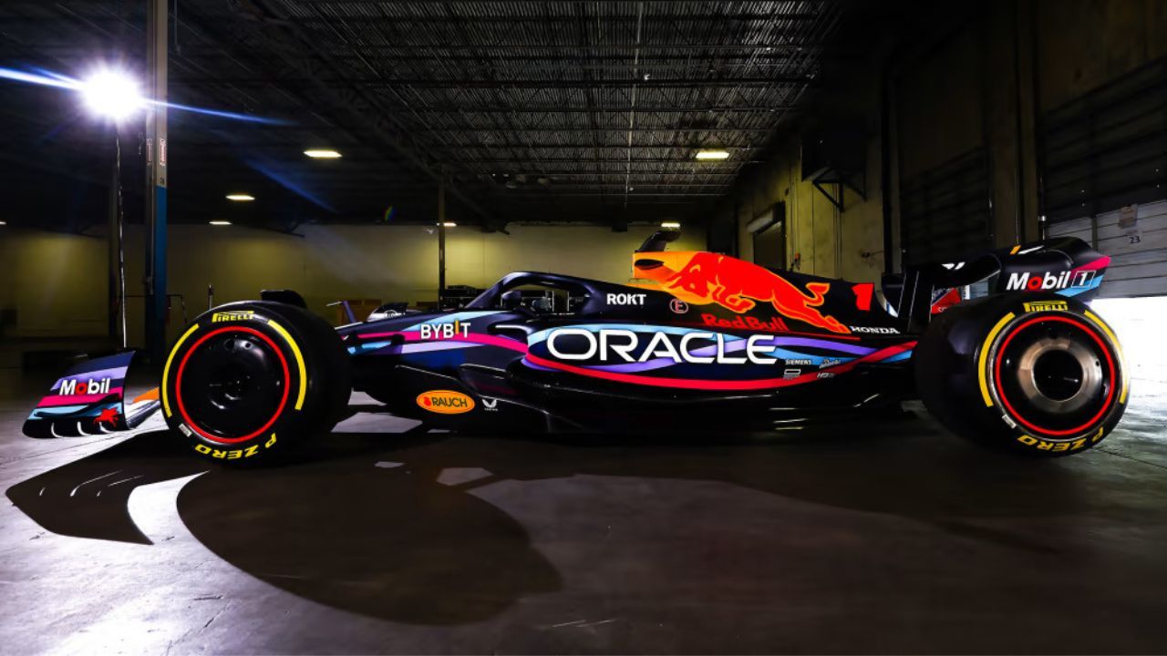 Poster | Oracle Red Bull Racing - The White Bull - Honda Livery - Turkish Grand Prix - 2021