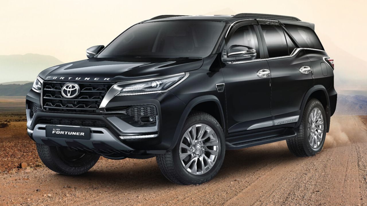 Toyota Hilux, Fortuner Mild Hybrid Variants Likely to Come in 2024 autoX