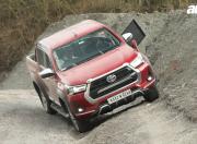 Toyota Hilux Motion View 13 