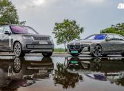 Land Rover Range Rover VS BMW i7 Stand View1