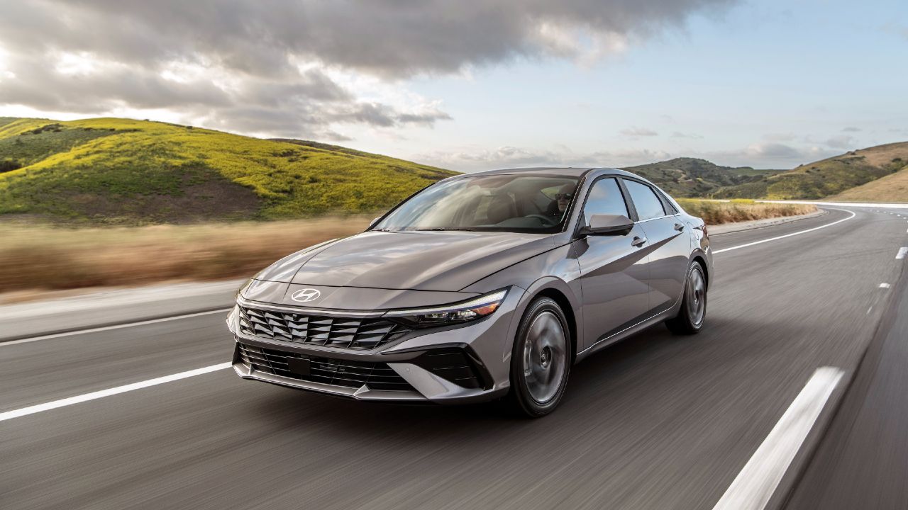 2024 Hyundai Elantra Debuts Globally with Updated Design and Tech autoX