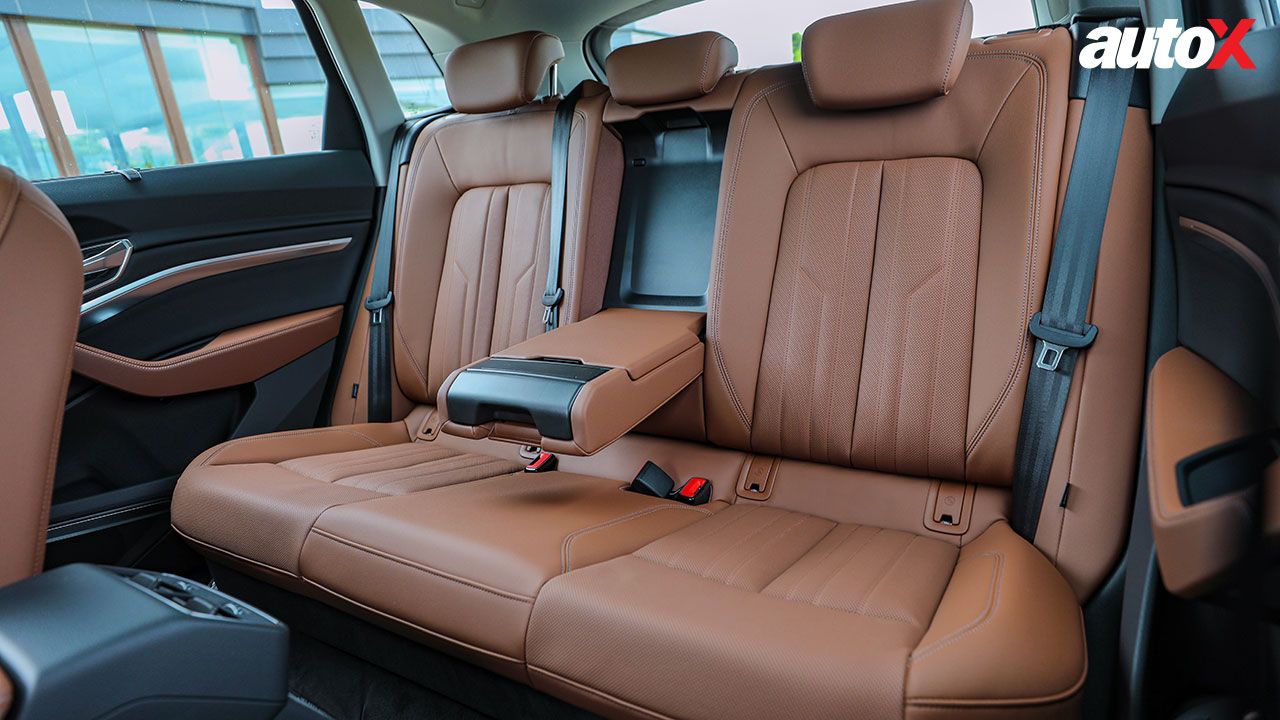 Audi Q8 e Tron Rear Seat Space1