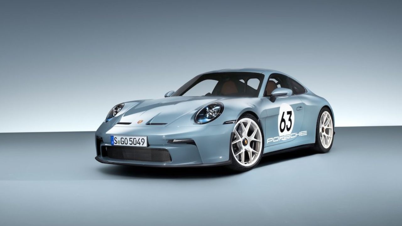 Porsche 911 ST Front