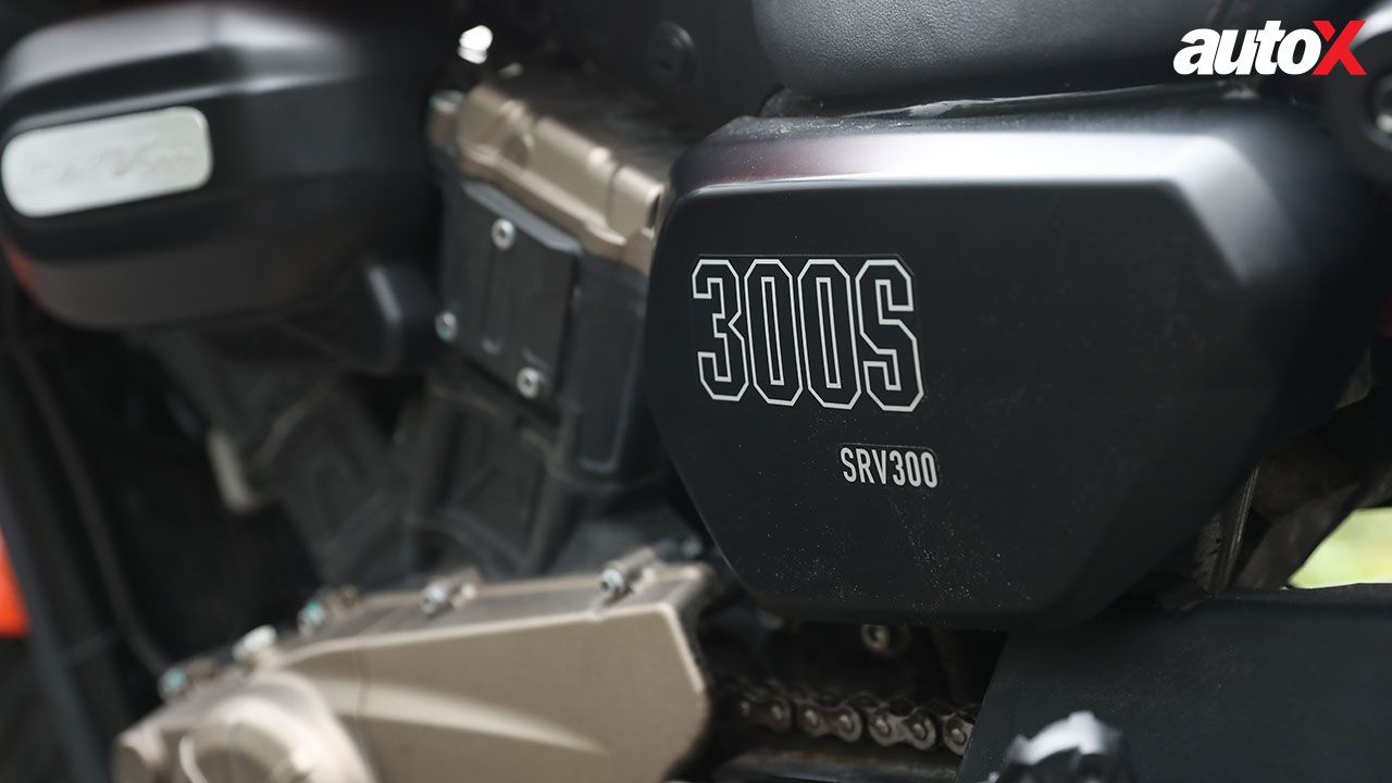 QJ Motor SRV 300 Logo